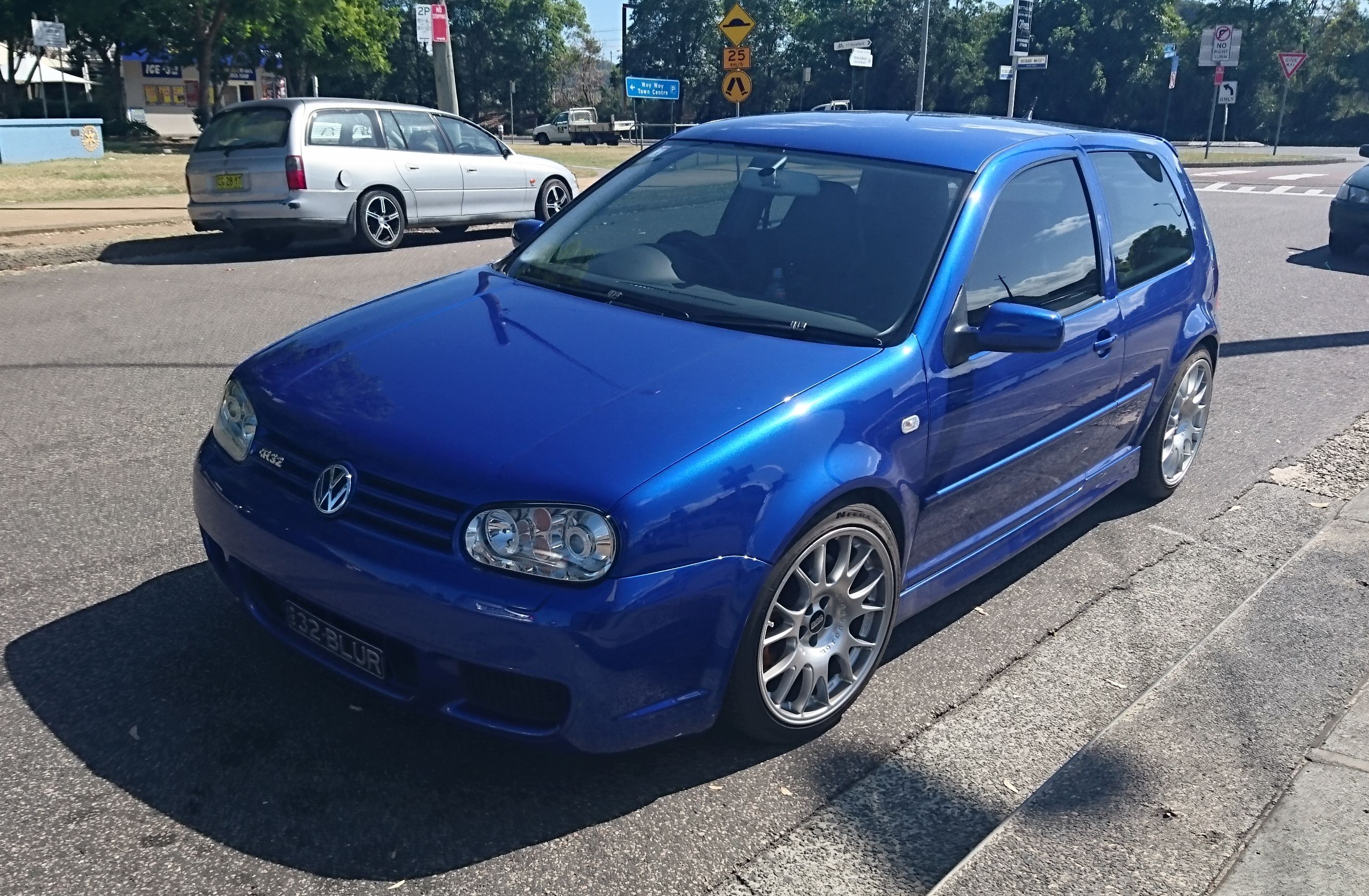 Pearl Blue R32 Parked