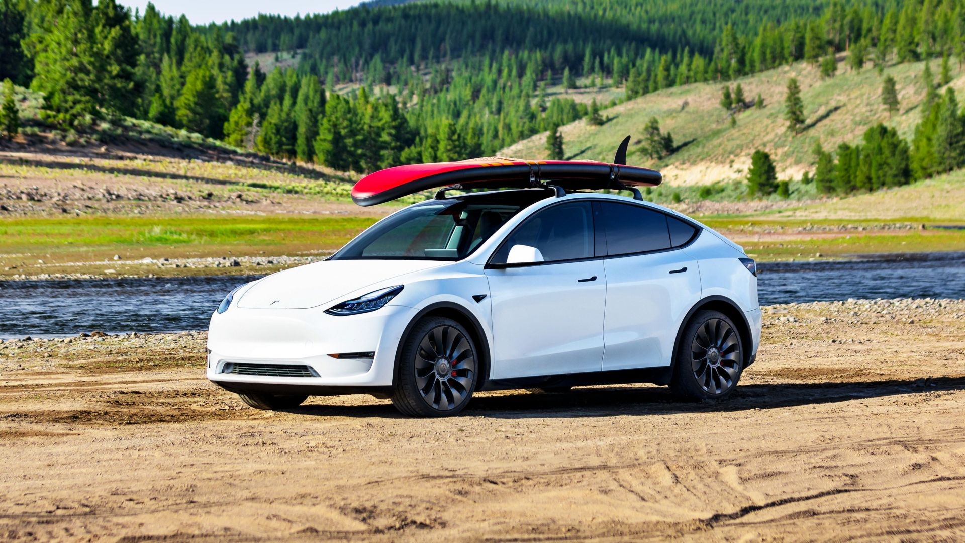 10 Reasons Why The Tesla Model Y Is So Popular