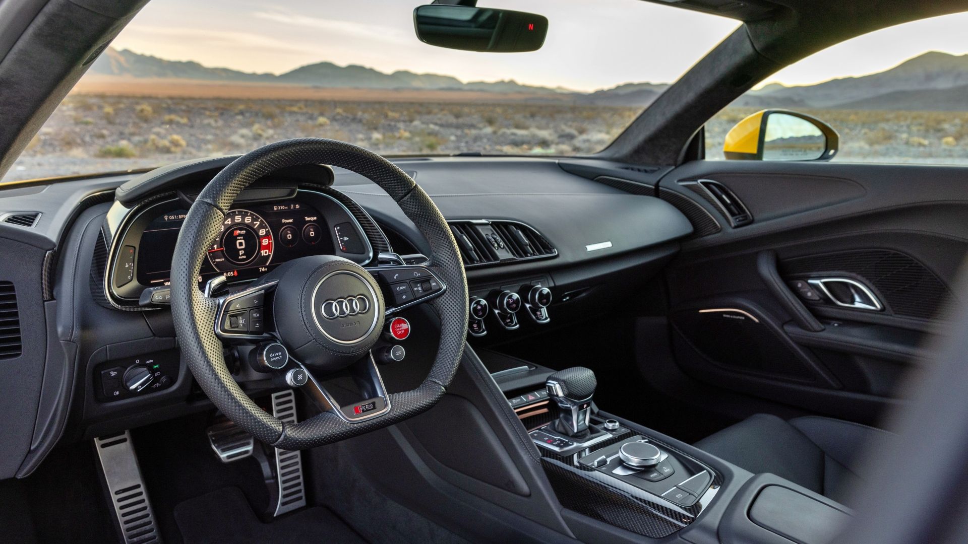 Audi R8 Coupe Cabin