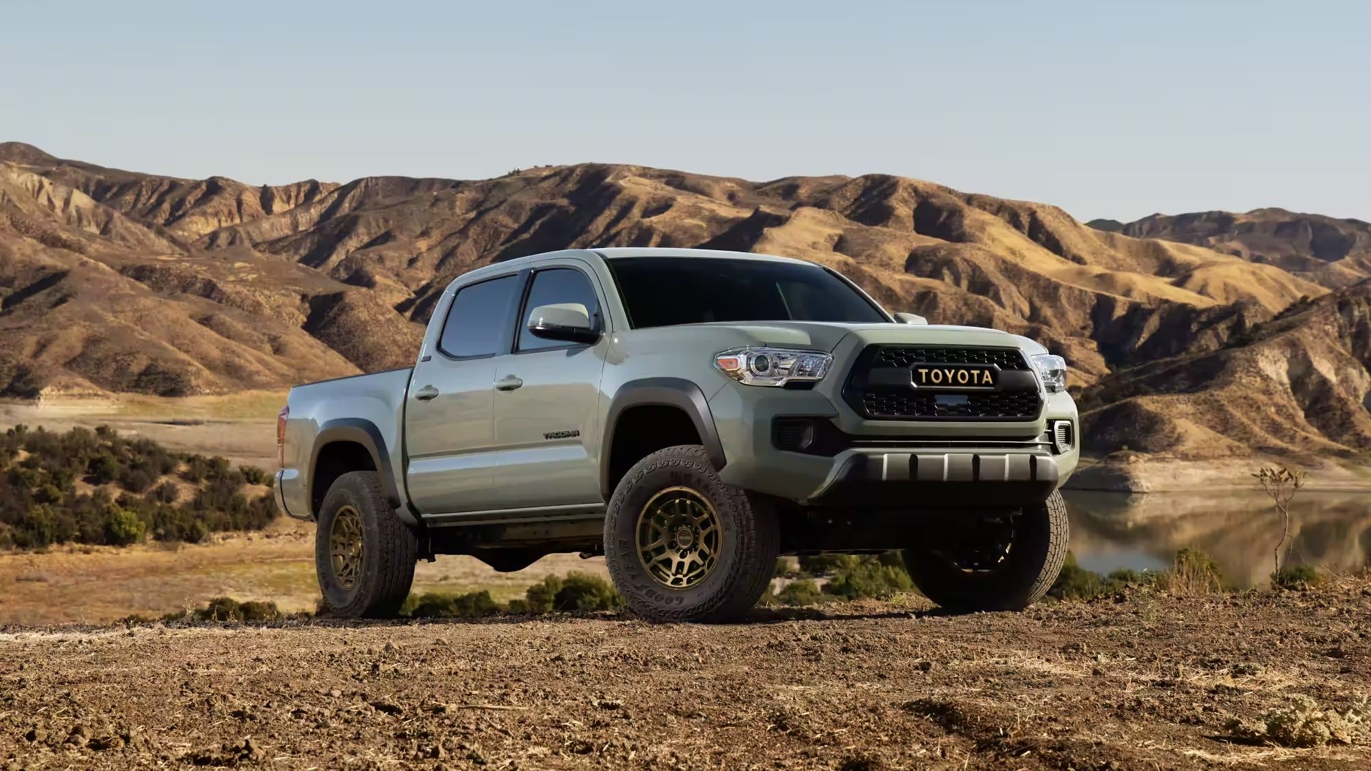 Cinza 2022 Toytota Tacoma Off-Road