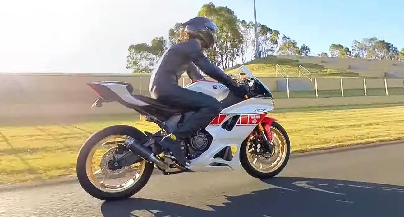 Tubocharging The Yamaha R7 Results In Ludicrous Performance