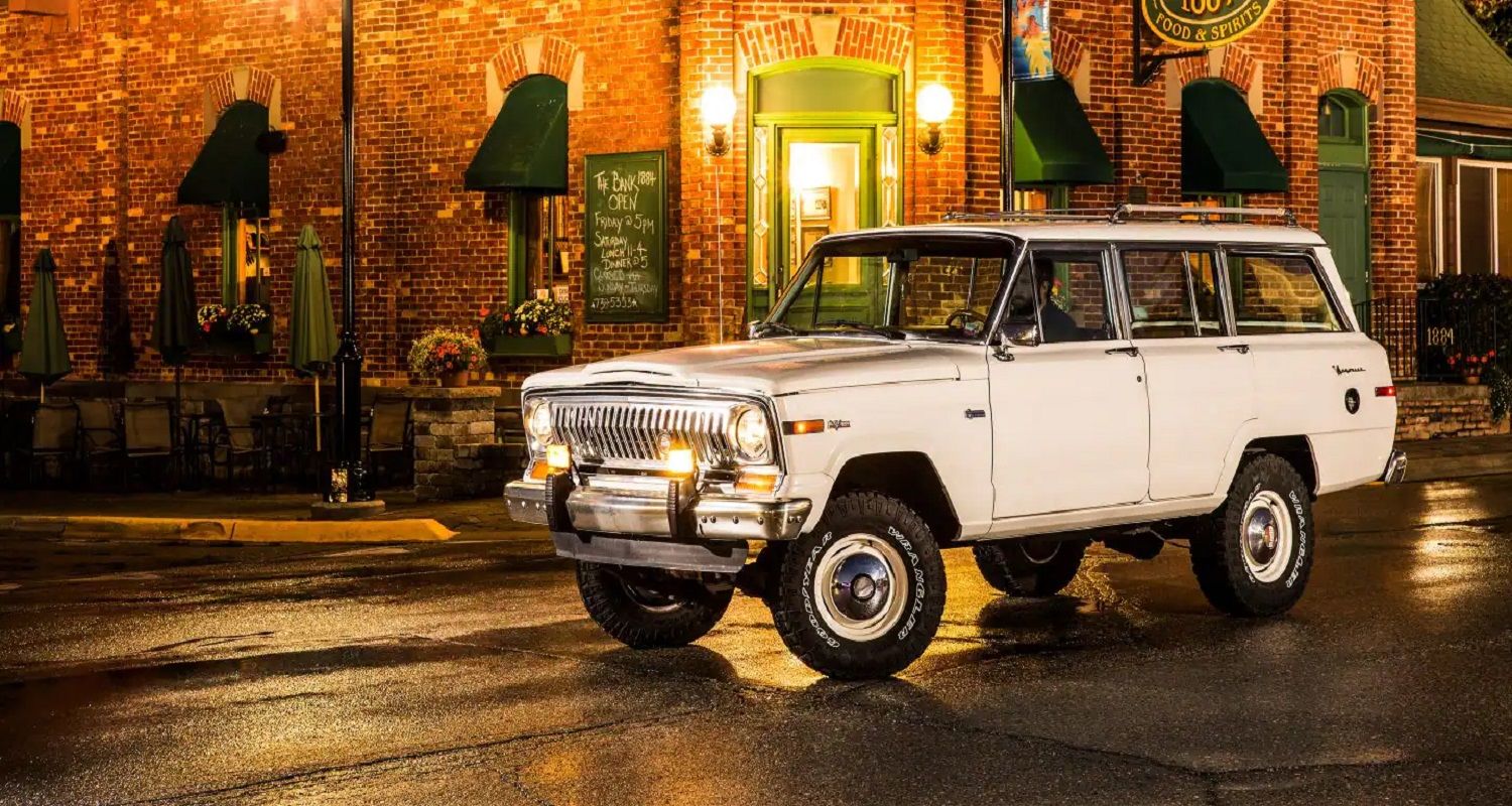 A driving 1960s Jeep Wagoneer