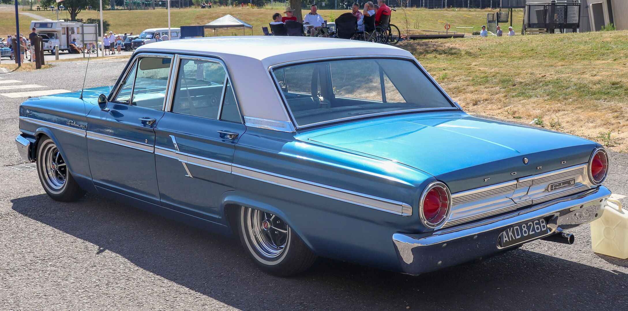 1964_Ford_Fairlane_500_3.6_traseiro