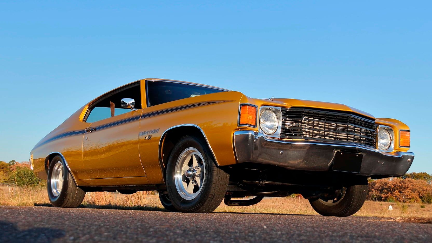 Um Chevrolet Chevelle Heavy Chevy 1972 estacionado 