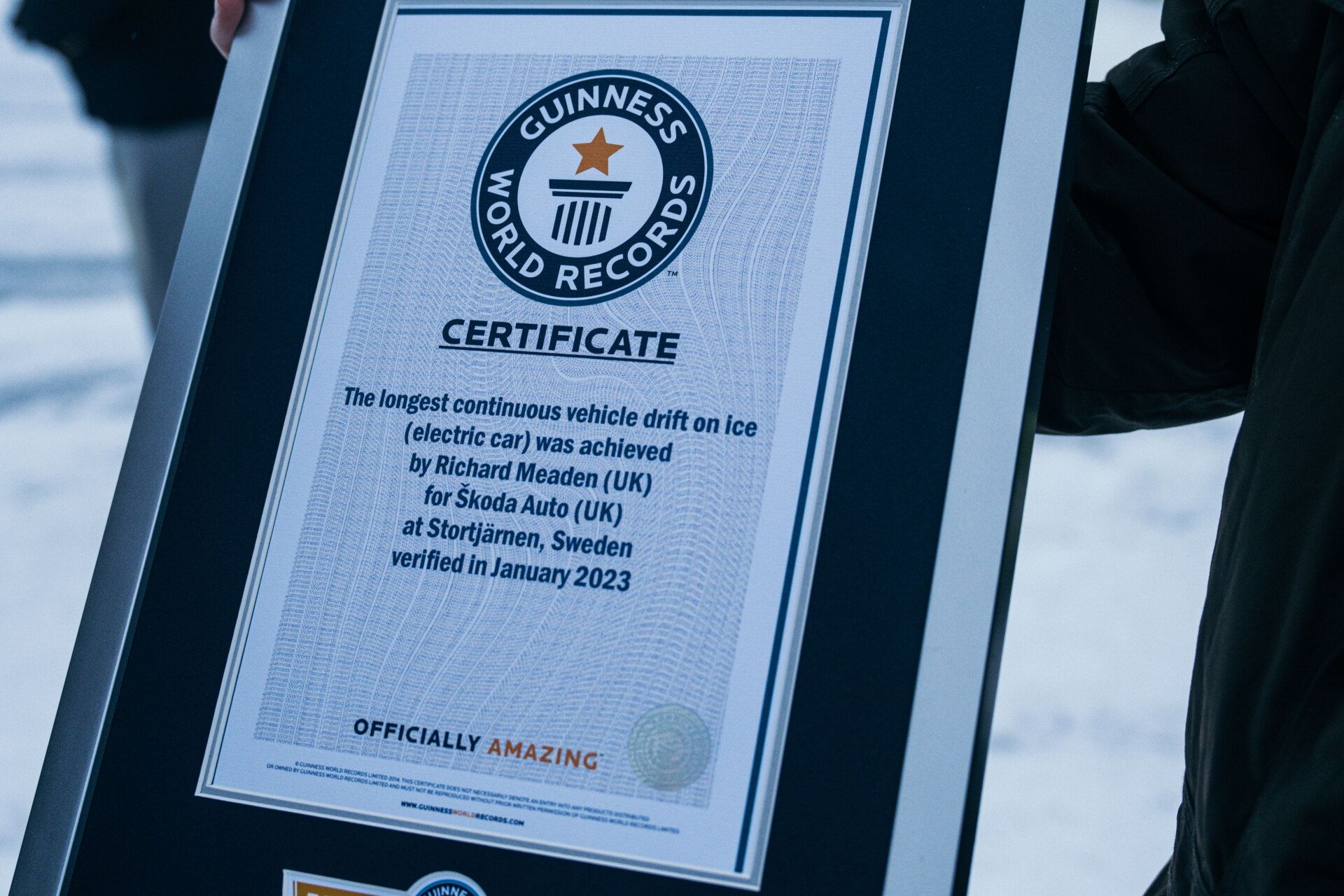 Skoda Enyaq iV vRS bate novo recorde mundial do Guinness