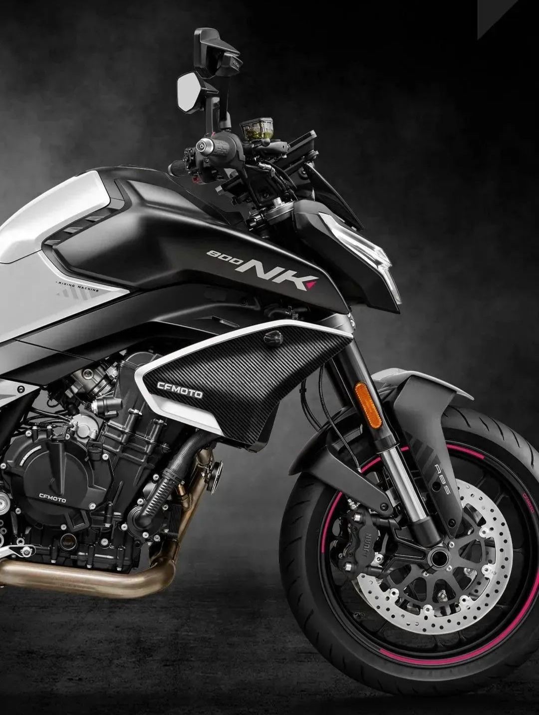 2023 CF Moto 800NK 3