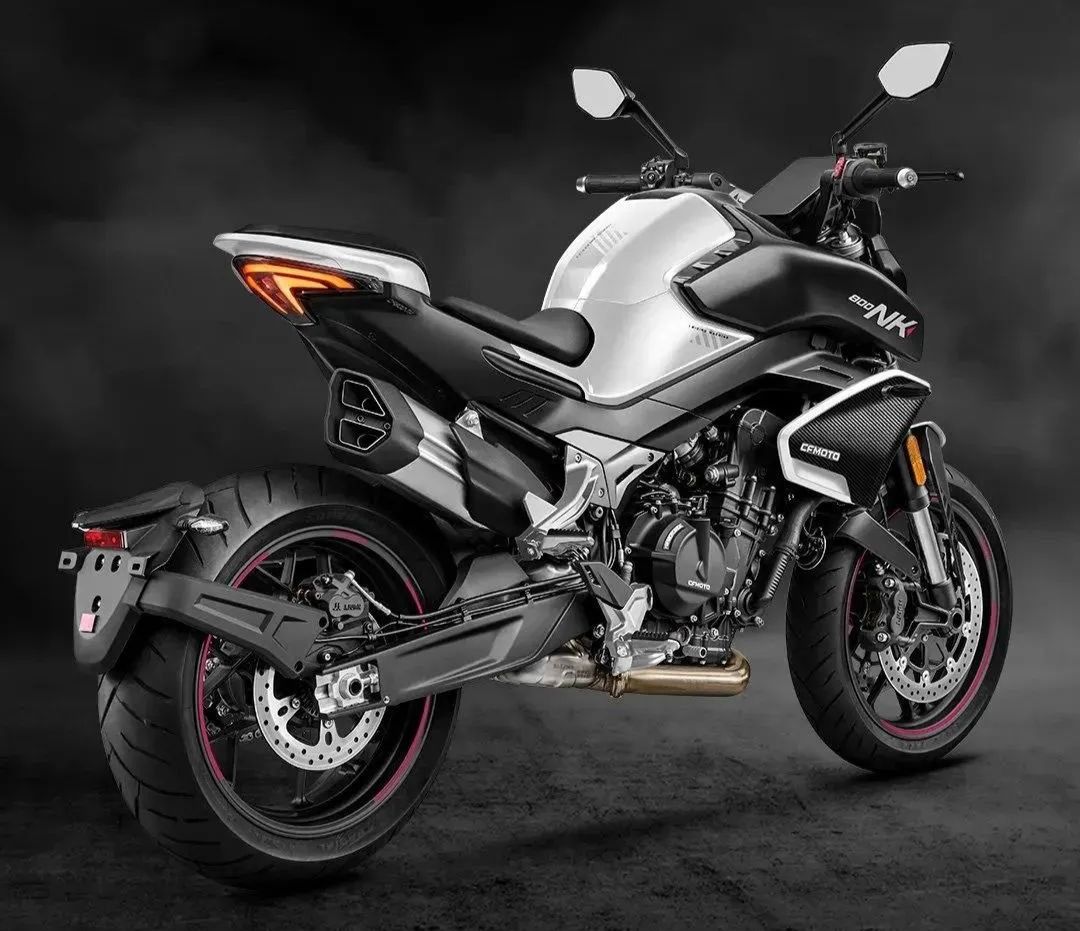 Moto 800NK 2023 4