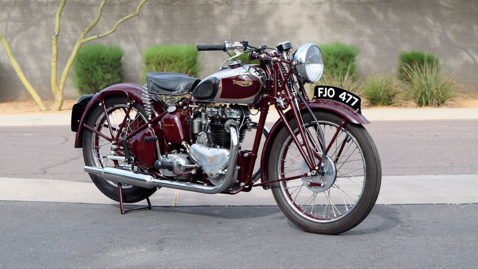 Triumph Speed Twin studio shot