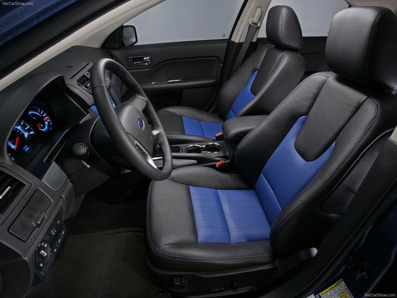 Interior Ford Fusion 2010