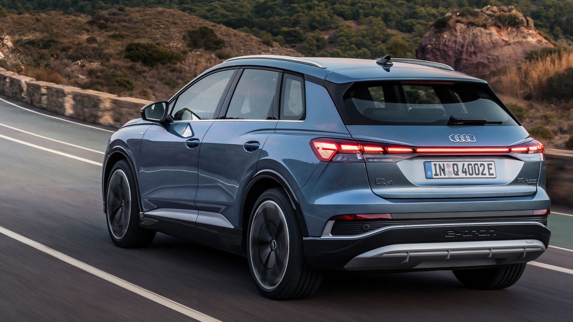 Comparison: Audi Q4 e-Tron vs Tesla Model Y