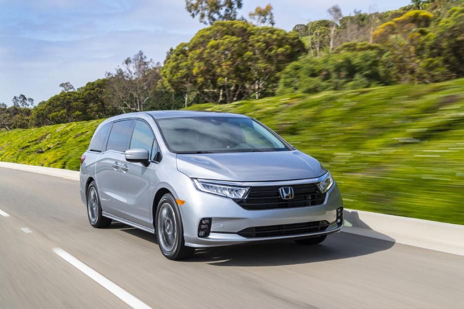 Honda Odyssey cinza 2023