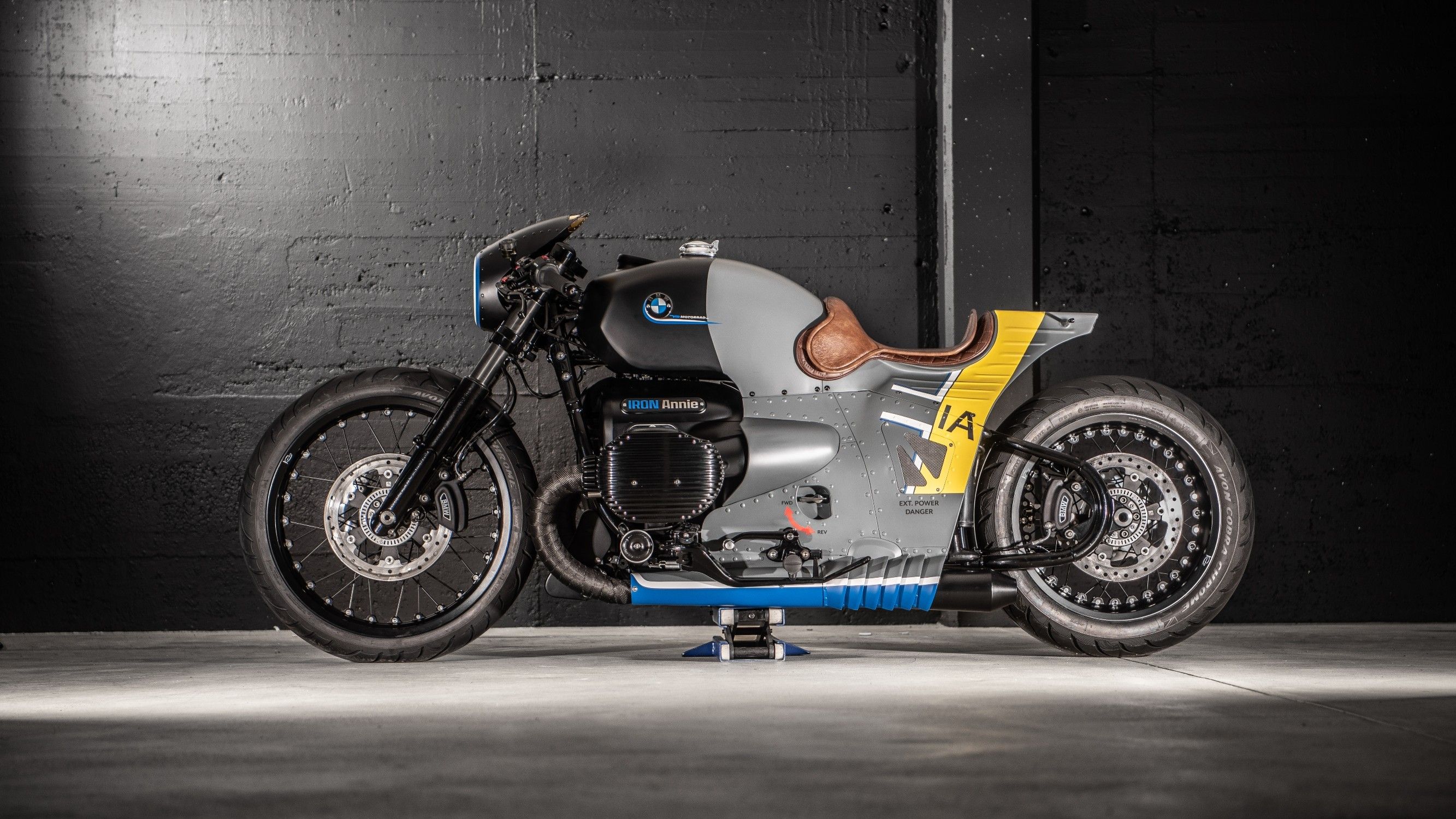 This Custom BMW R 18 Will Enchant You With Its Aircraft-Style Aesthetics