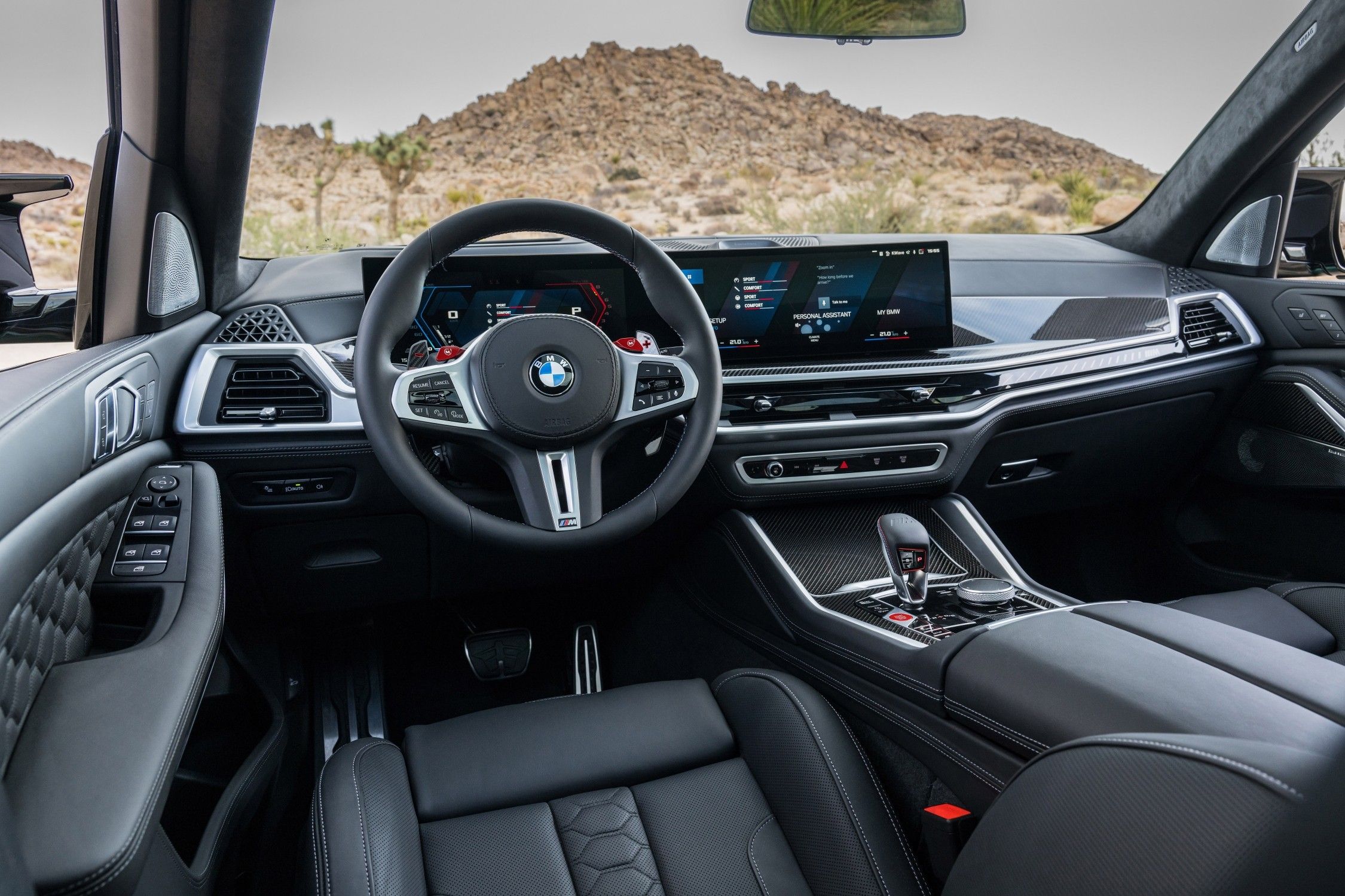 Interior Kompetisi BMW X5 M 2024 