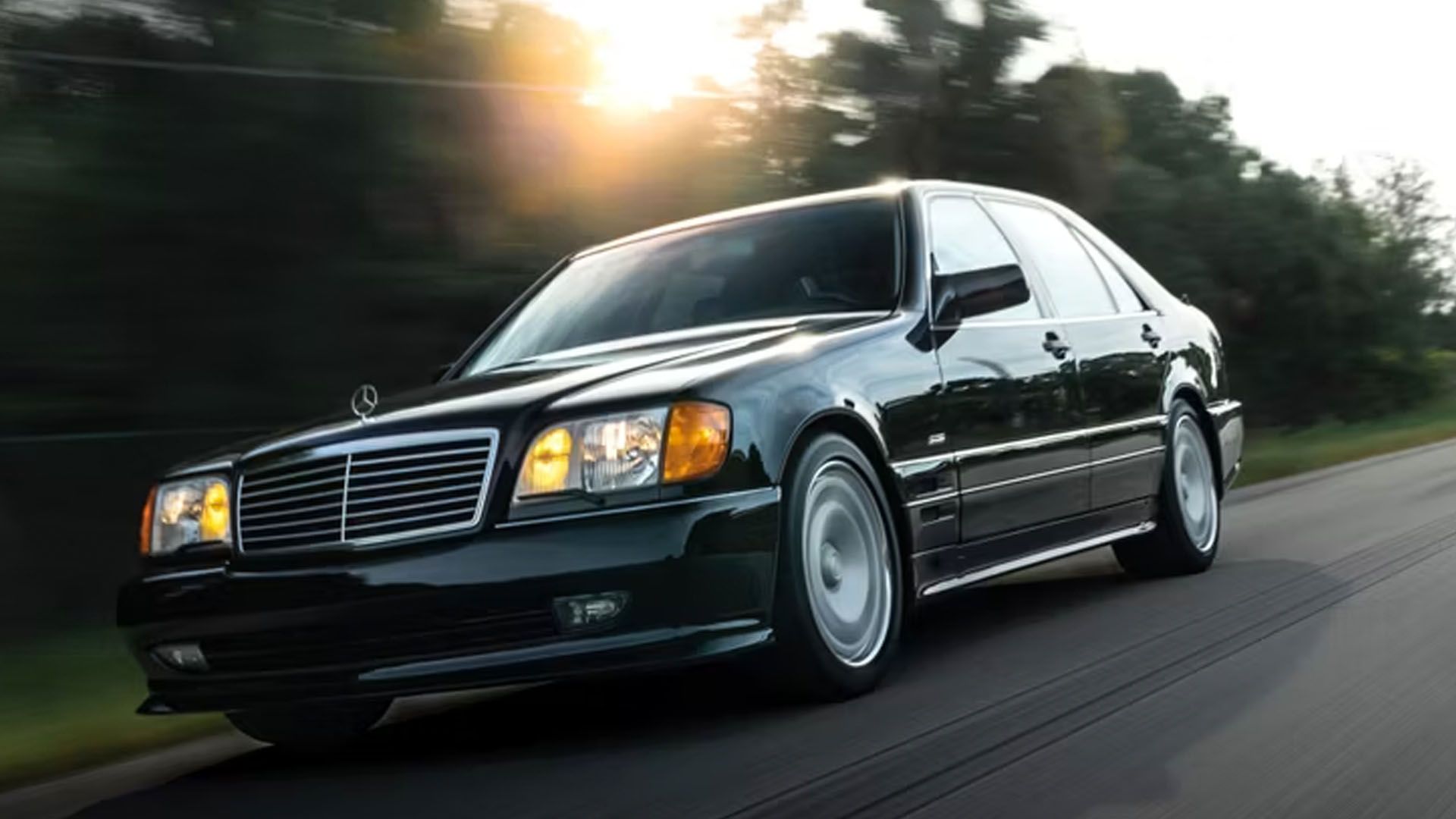 The S-Class and Its Engineers: from W109 to W140 (German) 