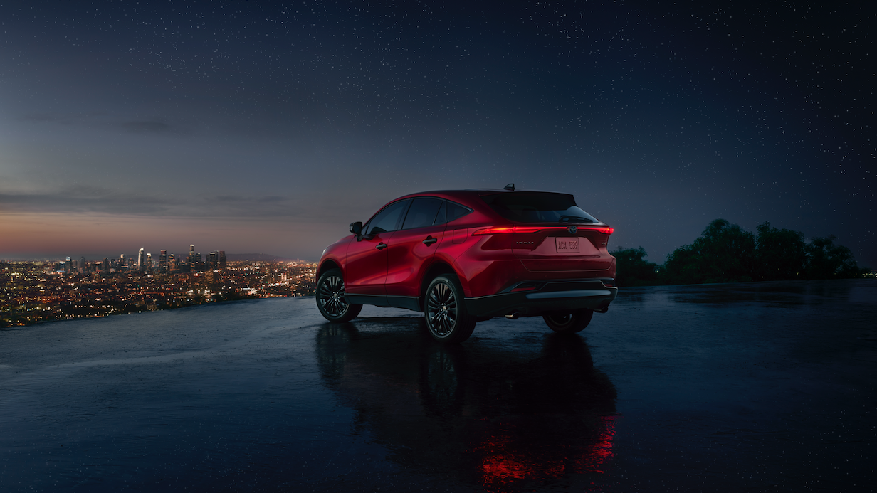 Sombra vermelha Toyota Venza