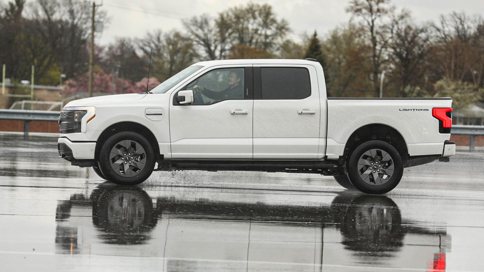 5 Things We Love About The Ford F-150 Lightning (and, 5 Things We Don't)