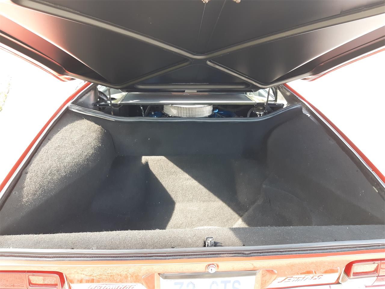 Porta-malas e compartimento do motor De Tomaso Pantera GTS 1972