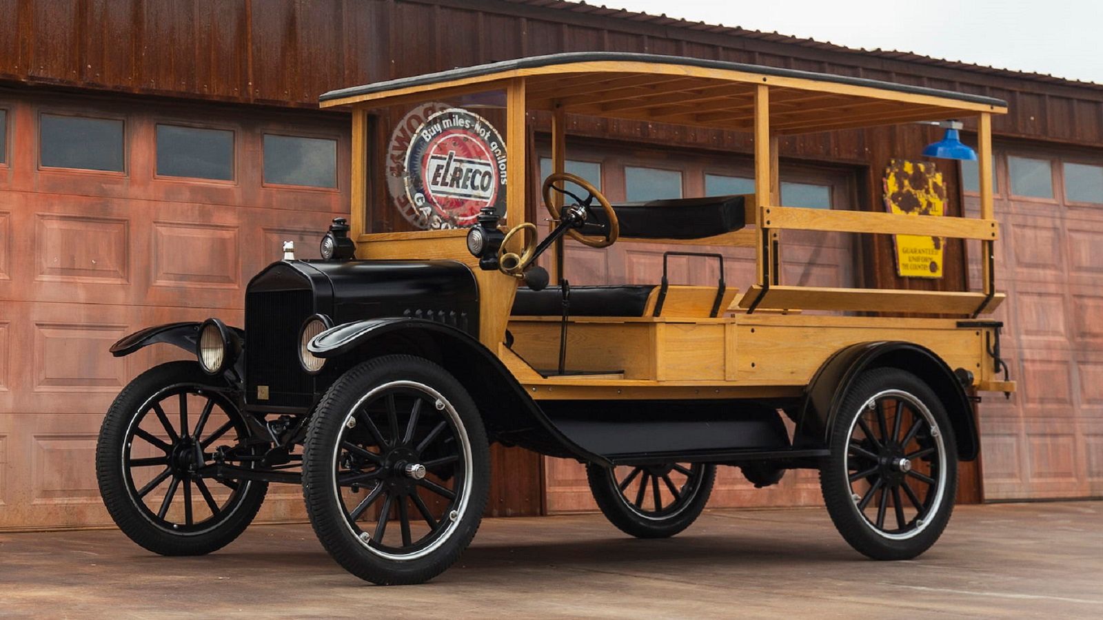 A parked 1917 Ford Model TT Huckster 