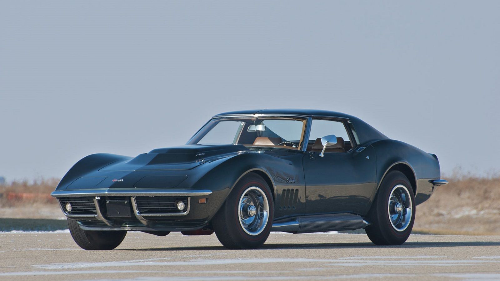 Um Chevrolet L88 Corvette 1969 estacionado 