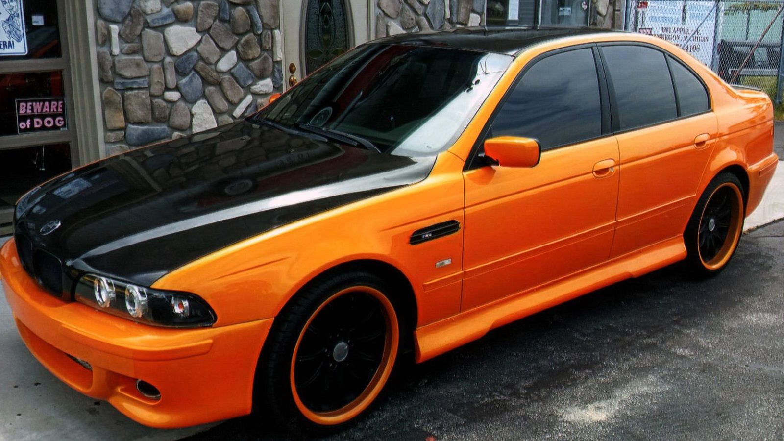 A parked 1998 BMW 540i