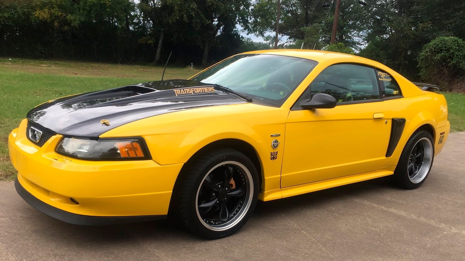 A parked 2004 Ford Mustang GT 