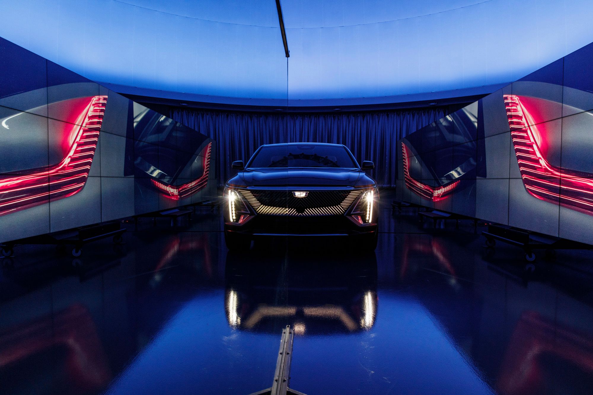 2023 Cadillac Lyriq 02