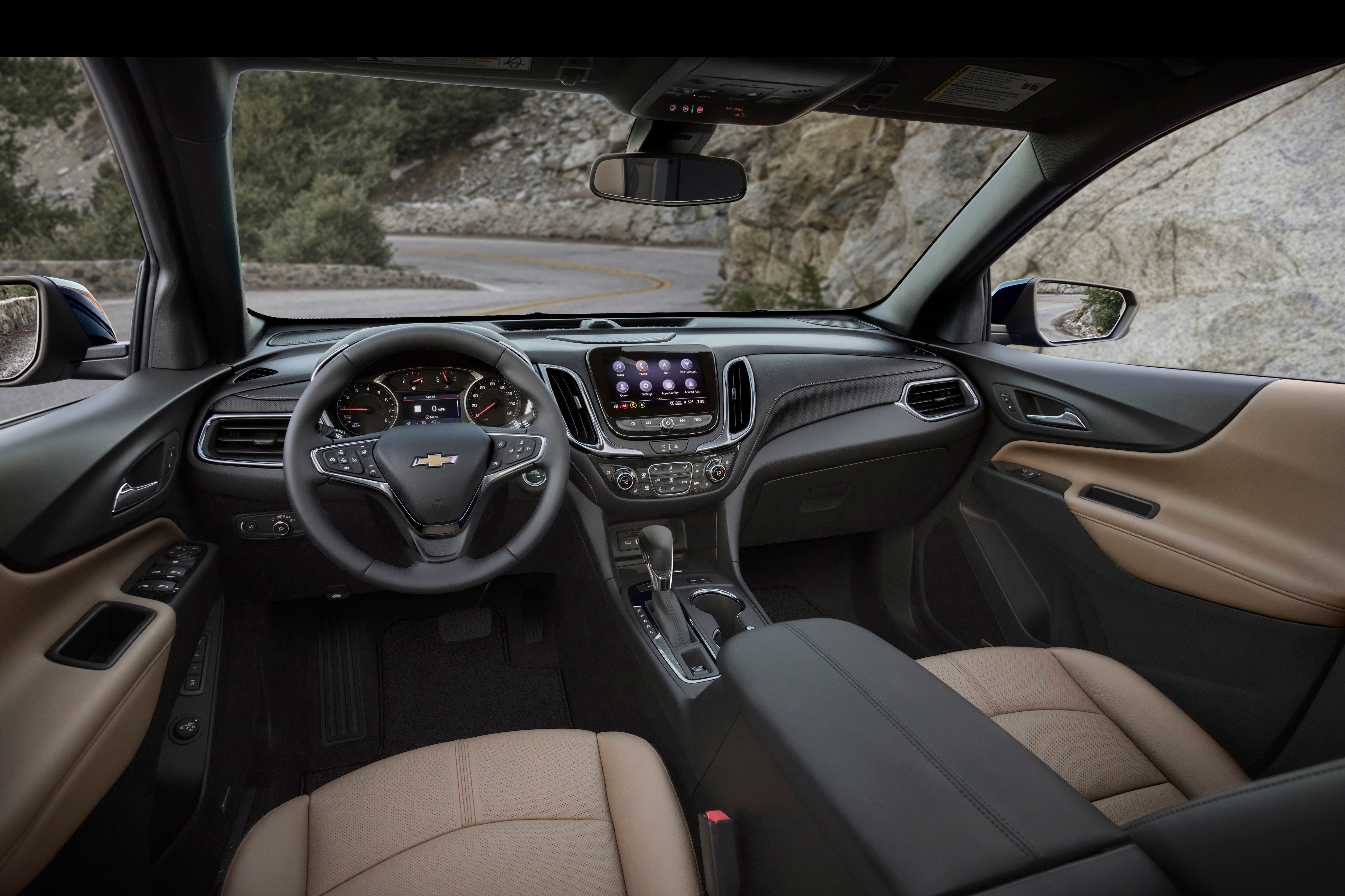 Interior do Chevrolet Equinox Premier 2023 