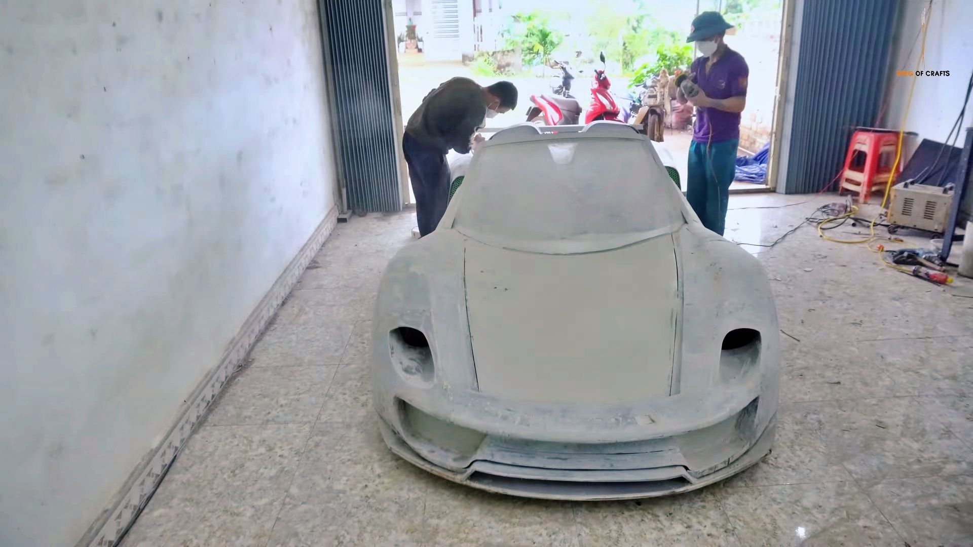 Réplica do Porsche 918 