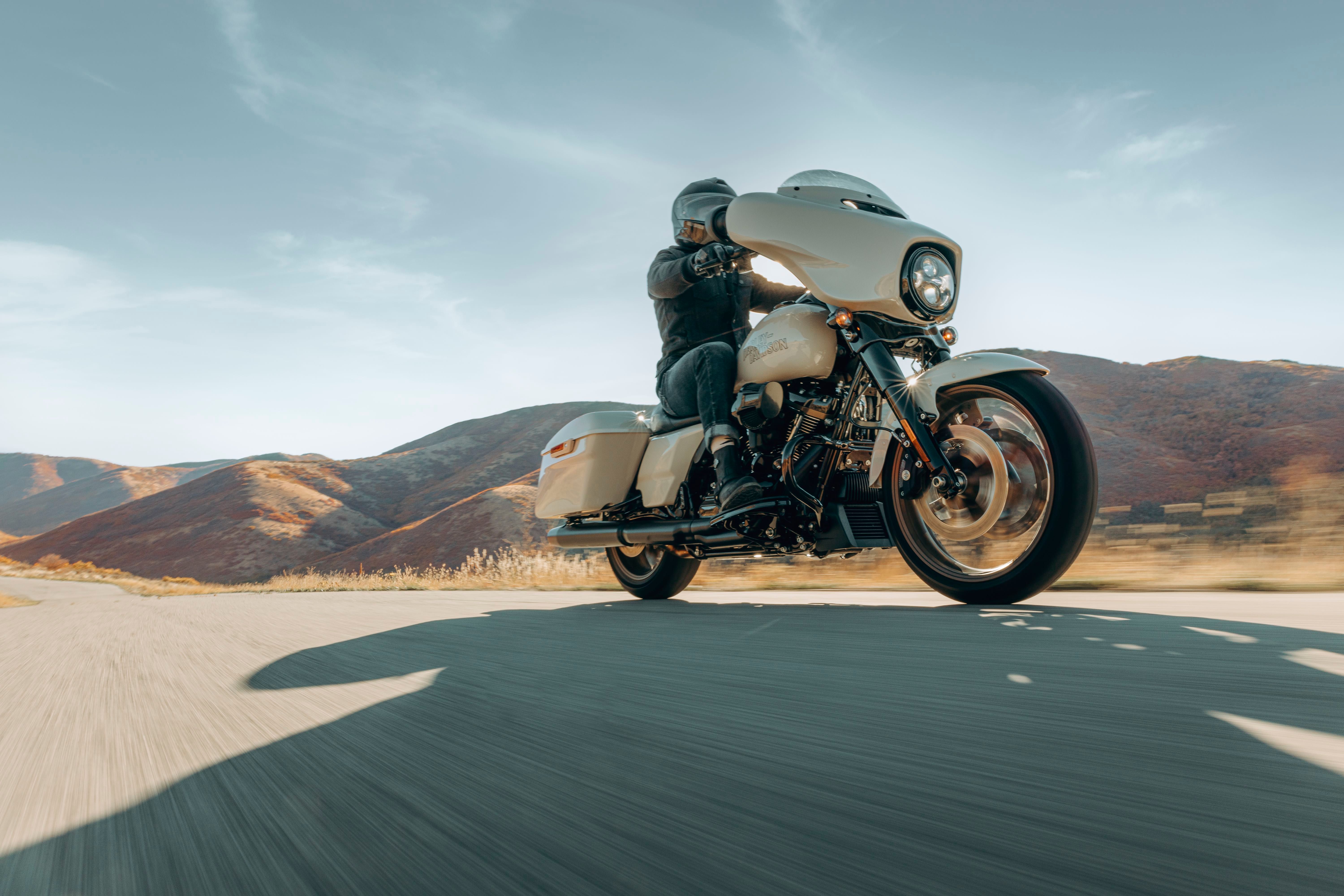 10 Reasons Why The Harley-Davidson Street Glide Is The Best Grand American  Tourer