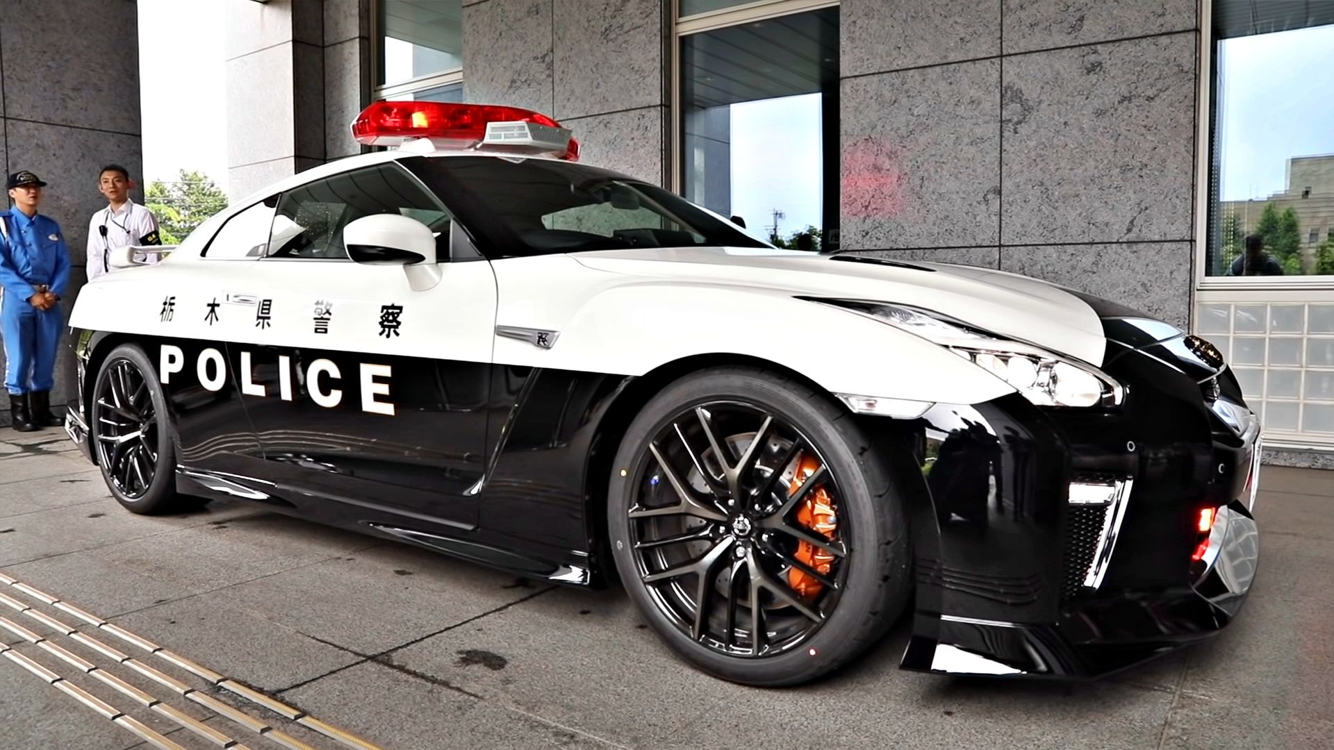 Nissan GT-R R35 Police Car