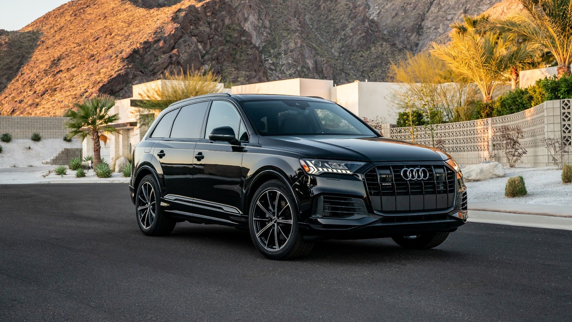 Audi-Q7-Frente-Três Quartos