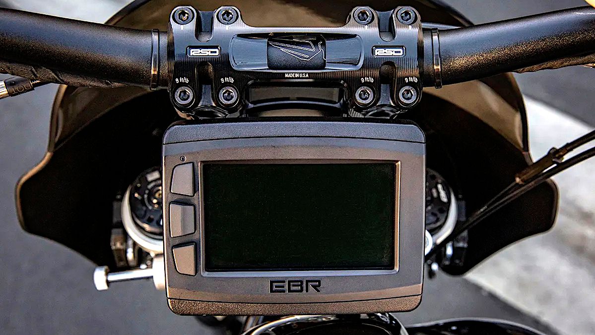 Buell Super Cruiser with TFT dash display