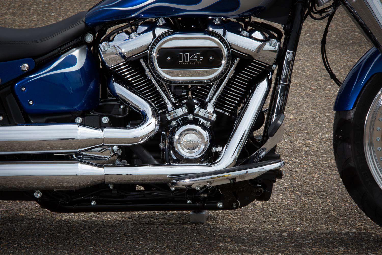Kustom Harley-Davidson Fat Boy Flamin' Blue 1