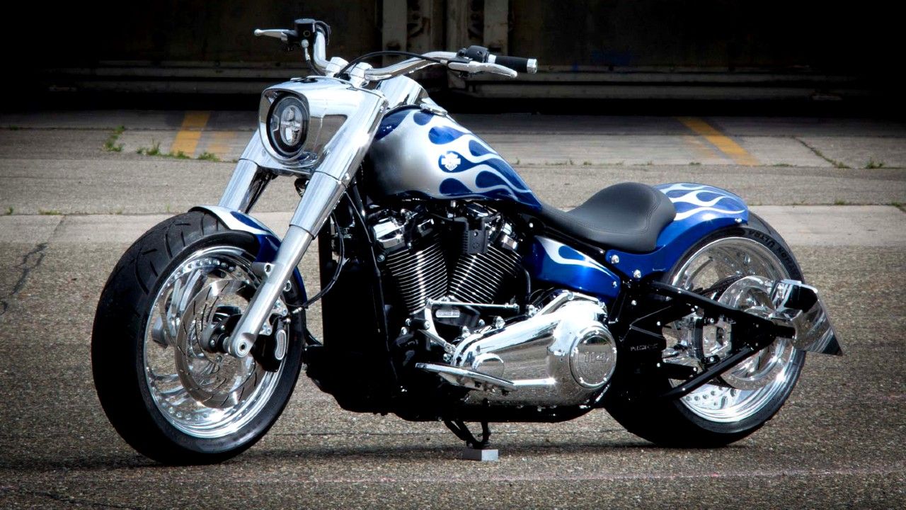Custom Harley-Davidson Fat Boy Flamin' Blue 3