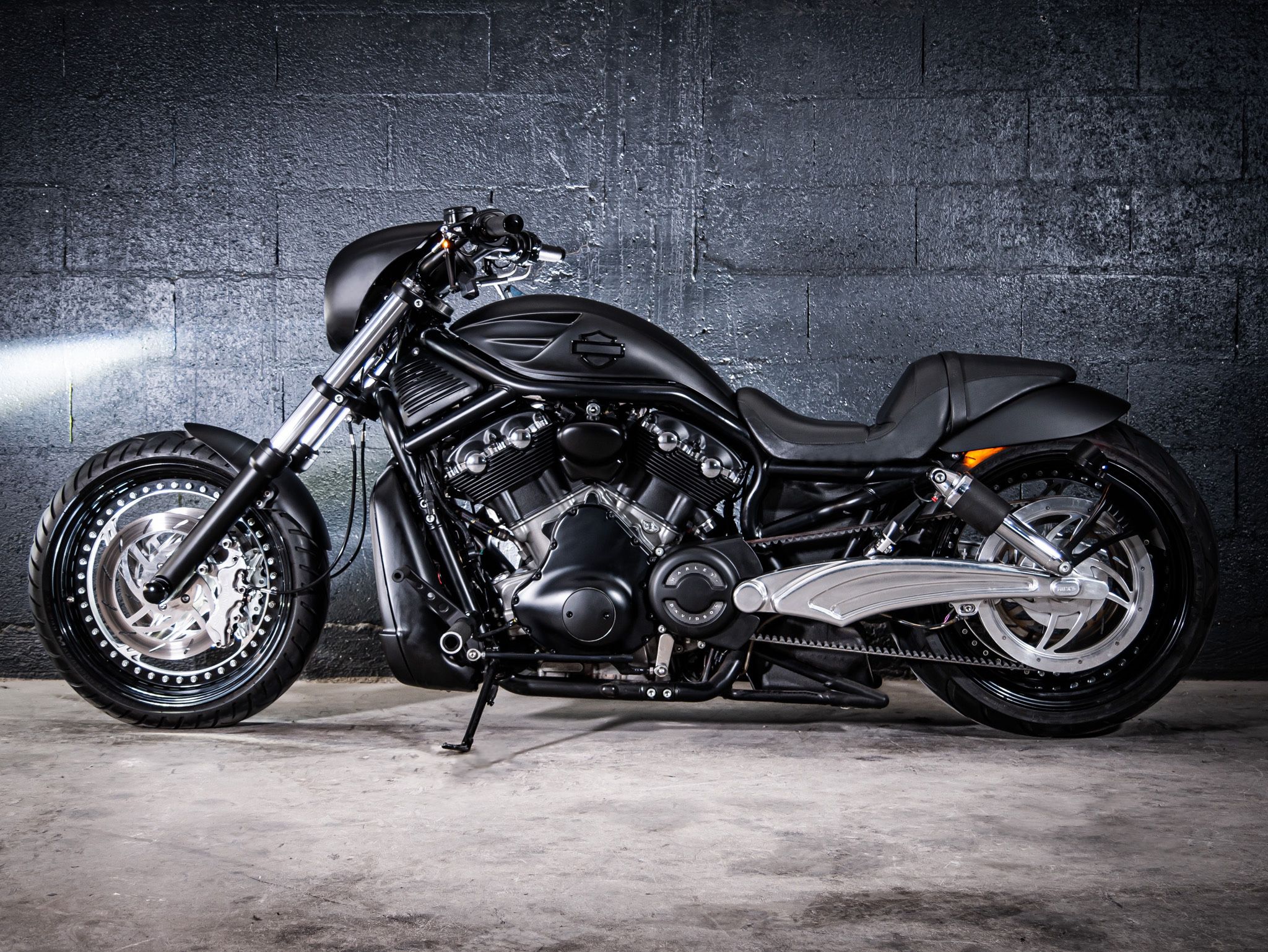 Kustom Harley-Davidson V-Rod Melk 3
