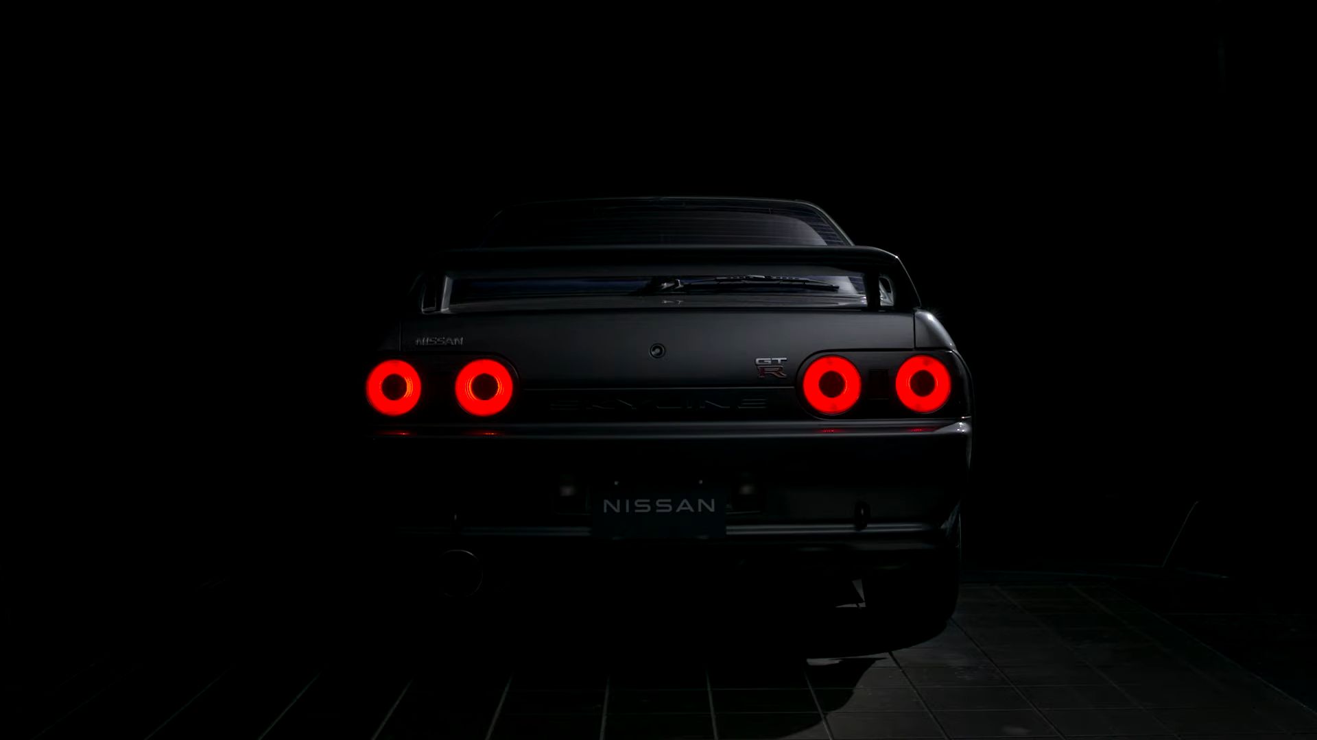 1989 Nissan Skyline R32 GT-R rear
