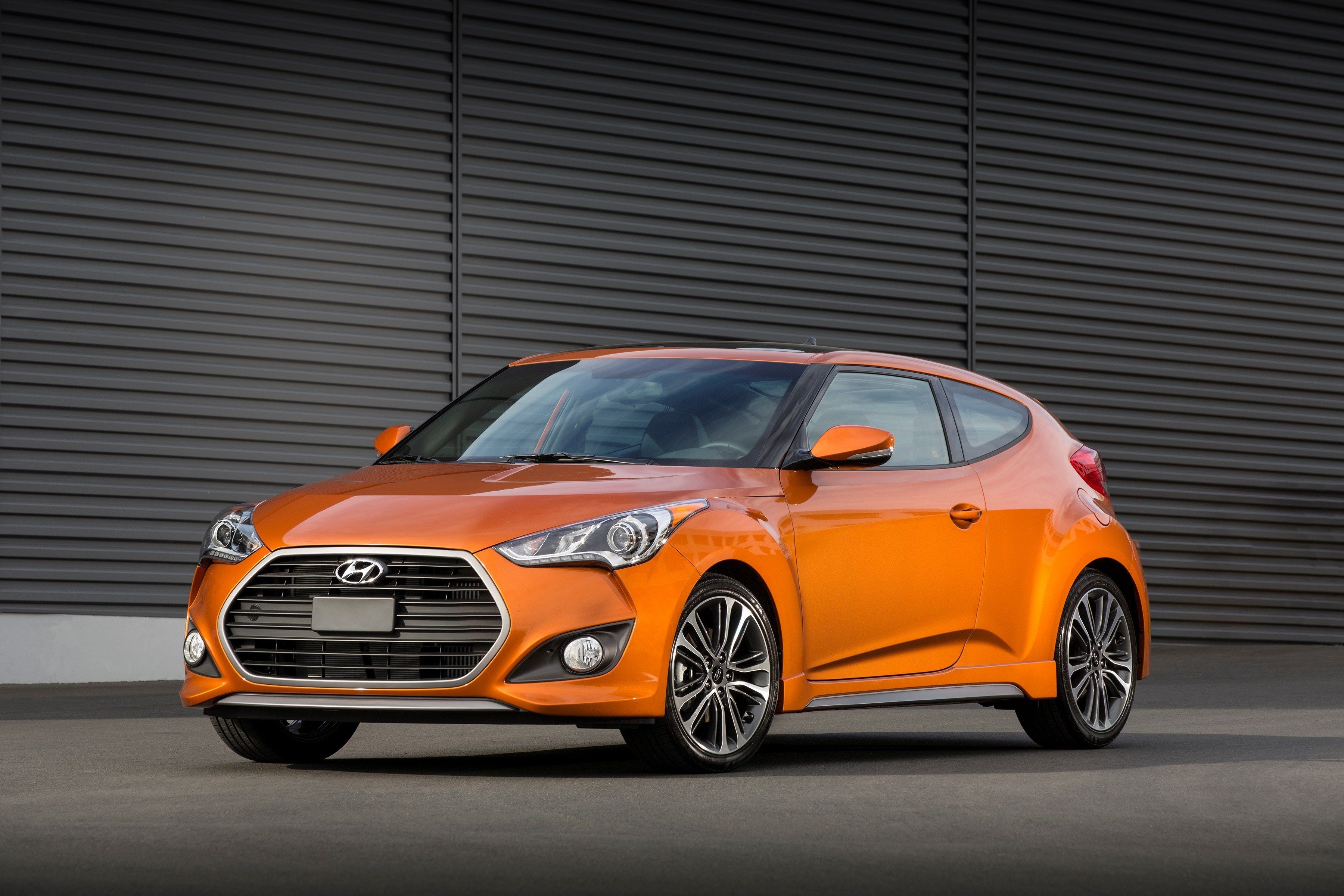 2017 Hyundai Veloster Turbo orange 