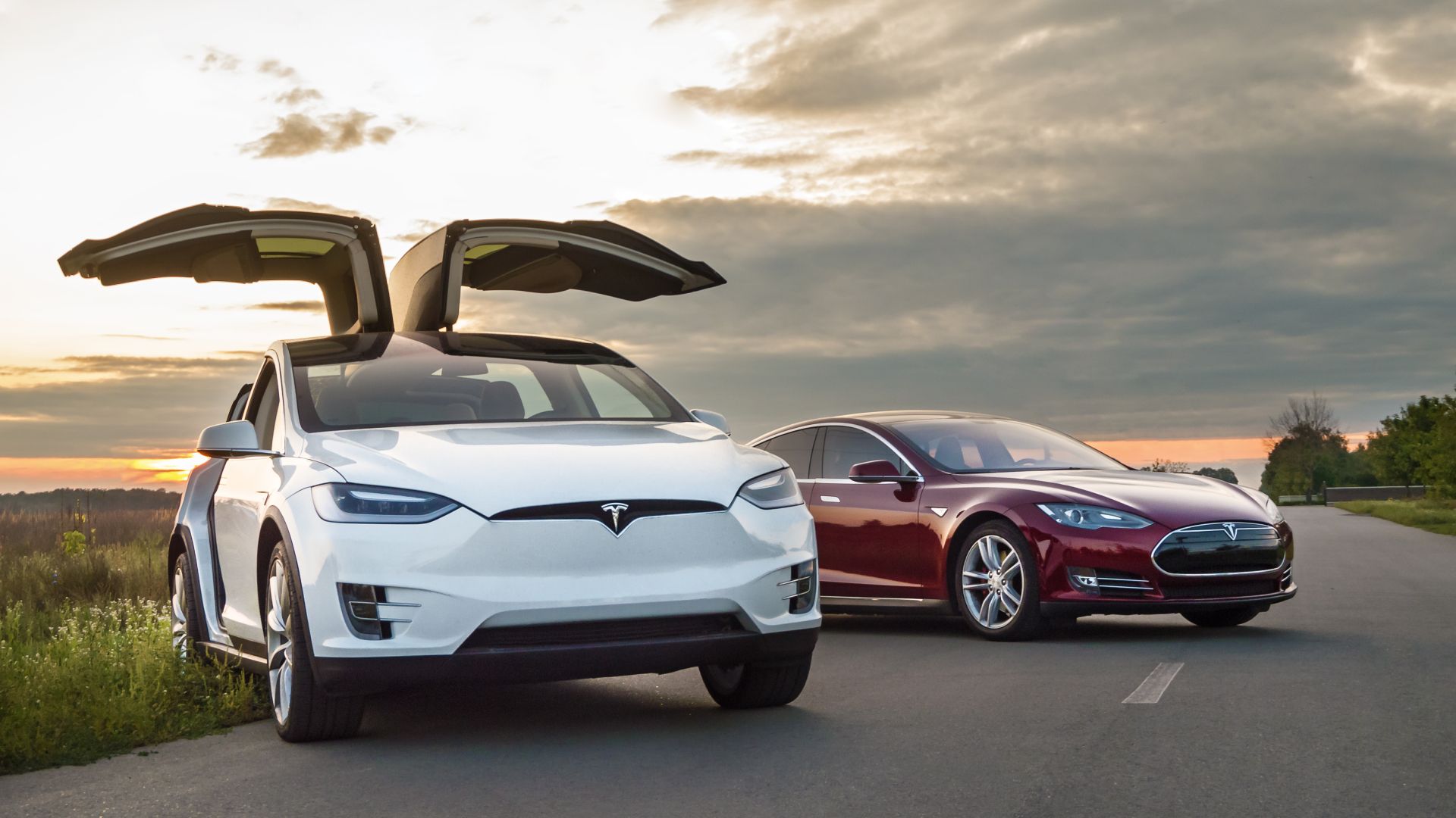 Tesla Model X dan Model S