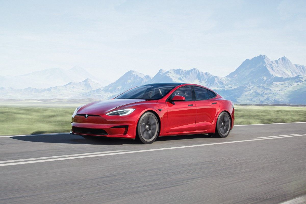 Tesla vermelho modelo Y