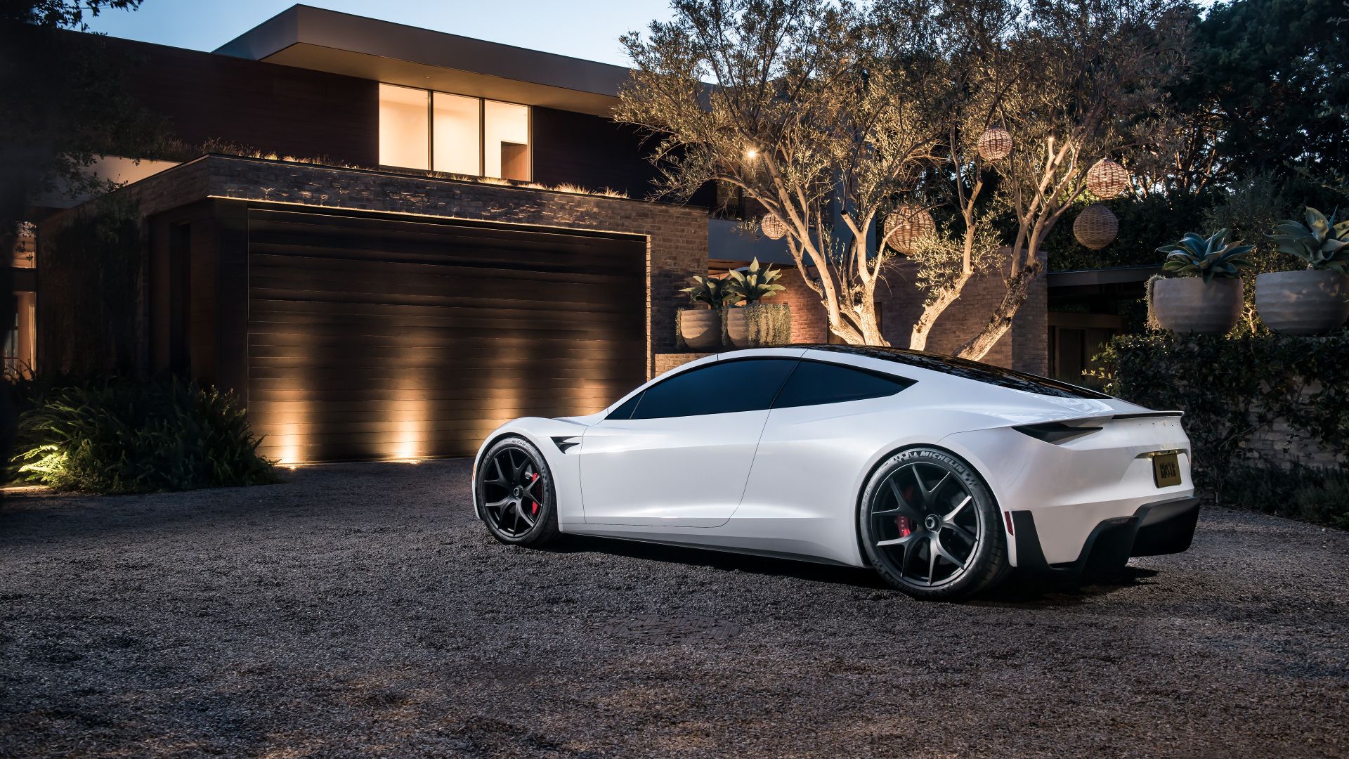 Tesla Roadster 2023 warna putih.