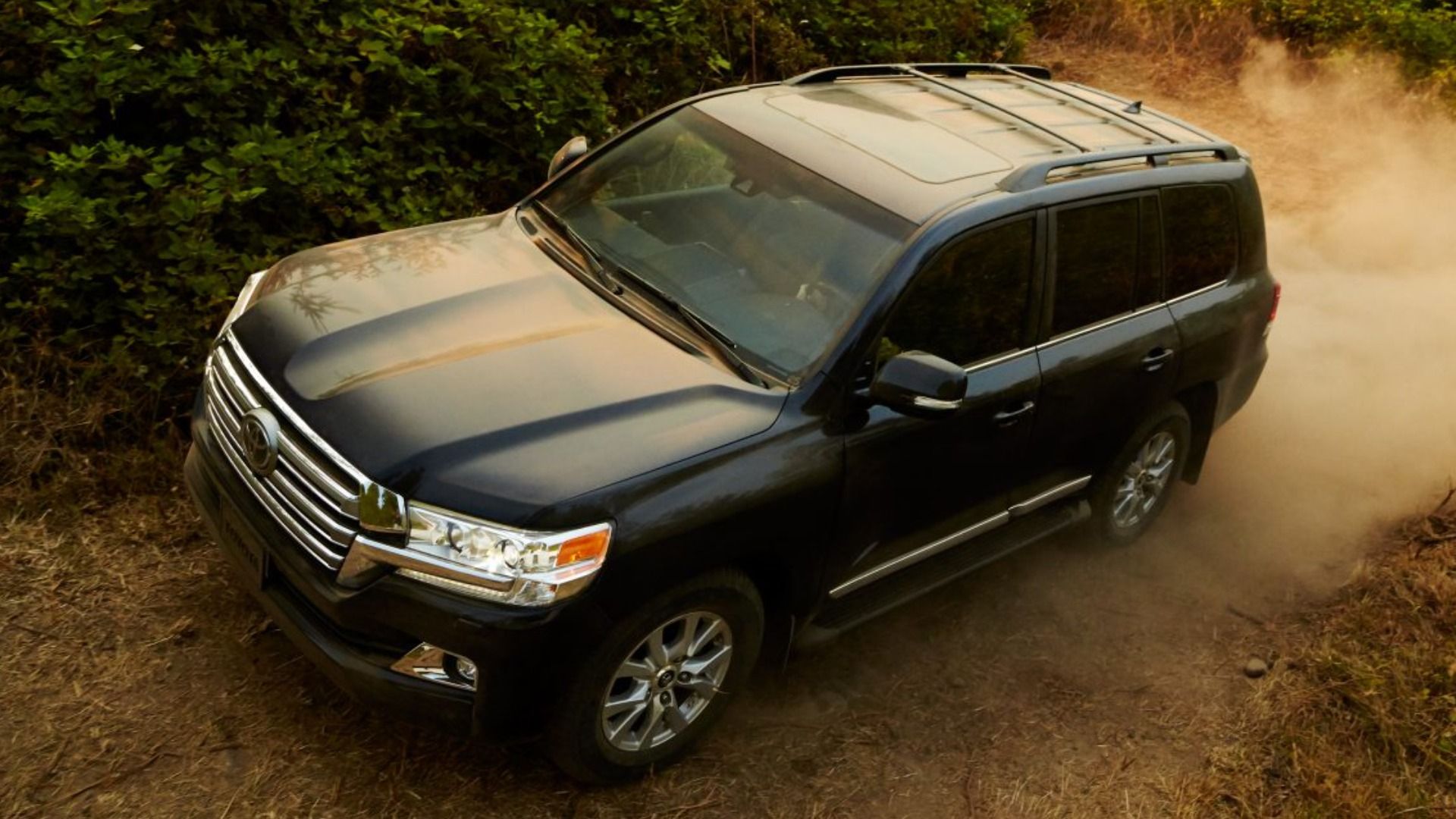 Why The Toyota Land Cruiser Hybrid Is The Benchmark For Offroading SUVs