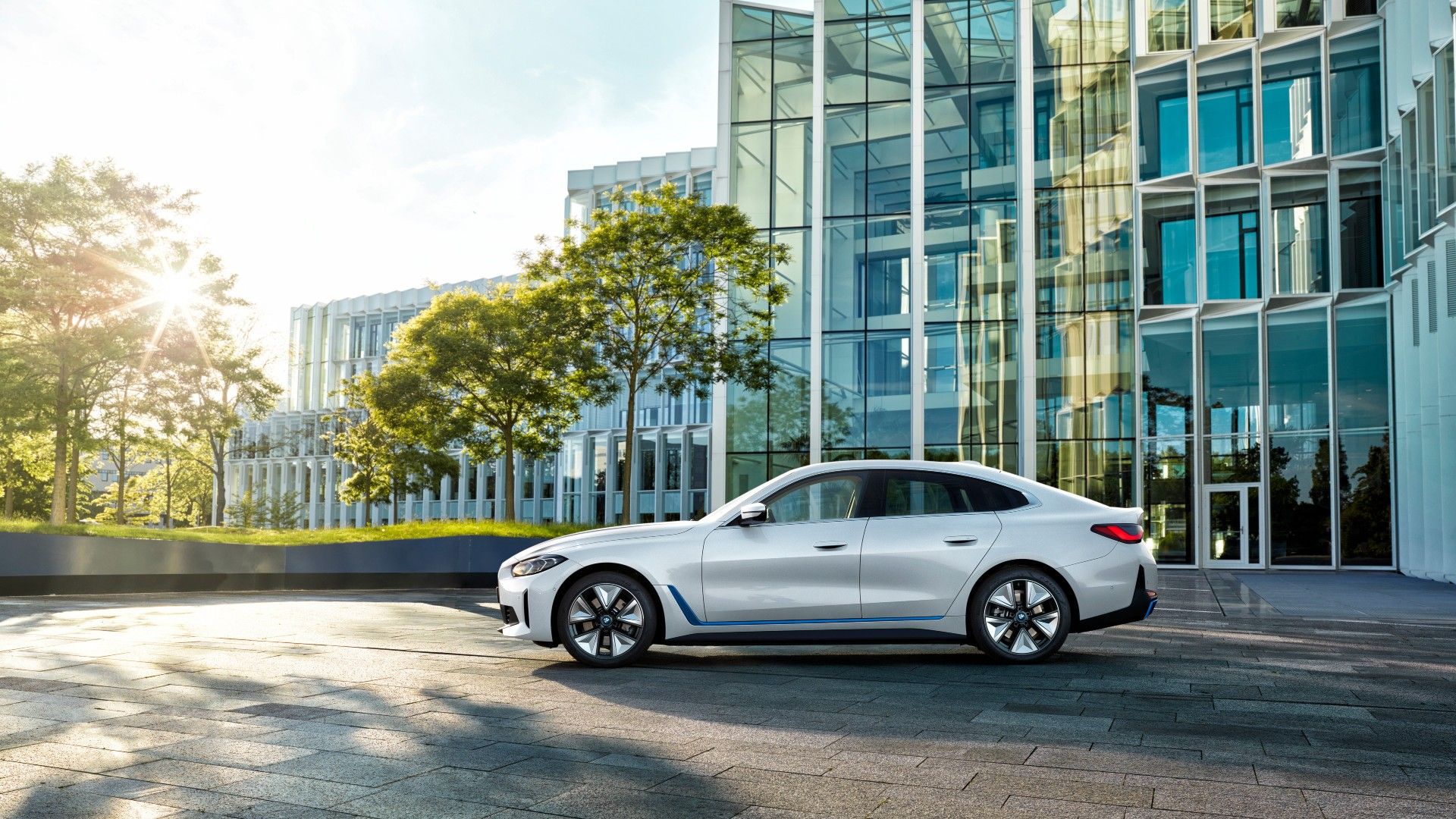BMW i4 branco 2023