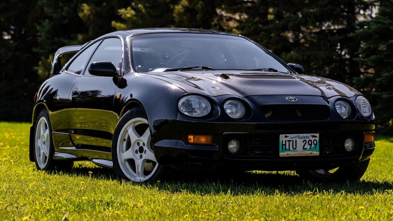 A parked 1994 Toyota Celica GT-Four