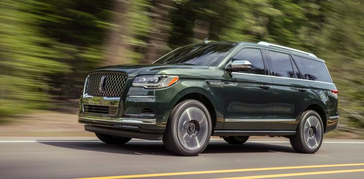 2022 Lincoln Navigator Manhattan Green Black Label