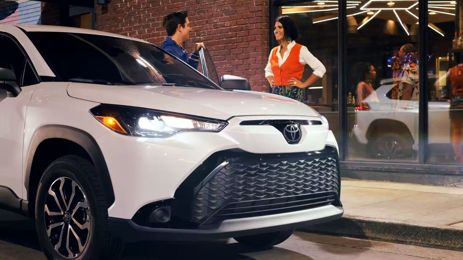 2023 COROLLA CRUZ