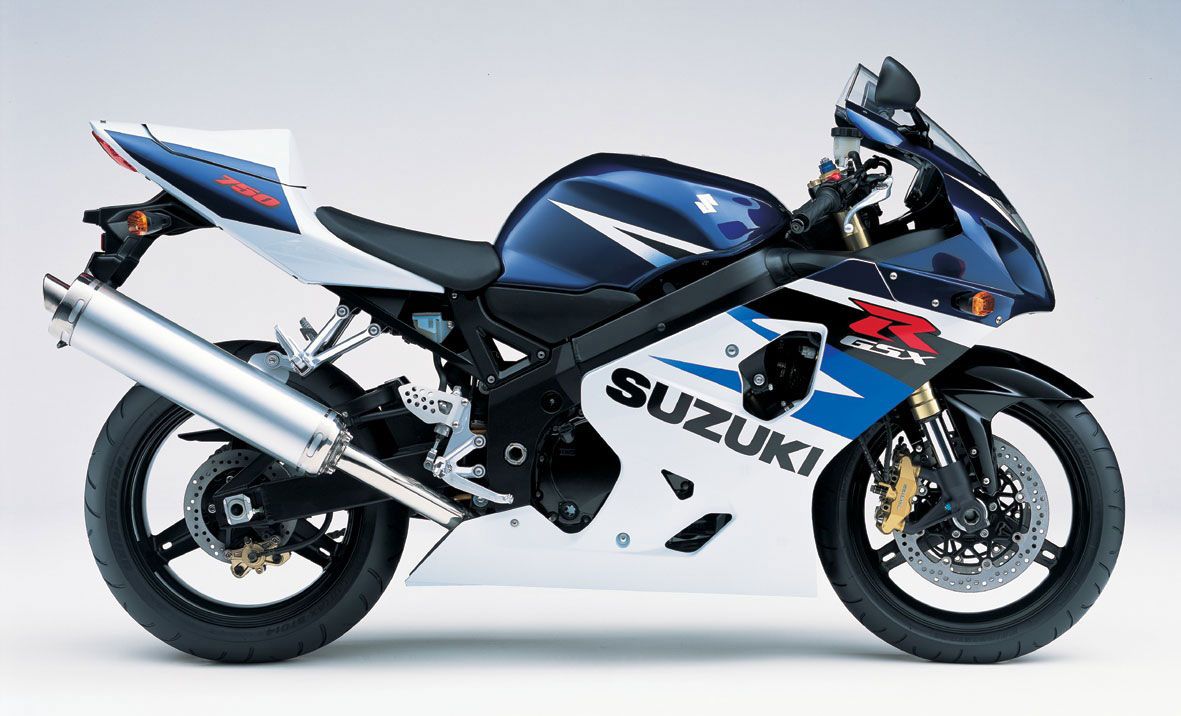 Studio shot of the 2004 Suzuki GSX-R750