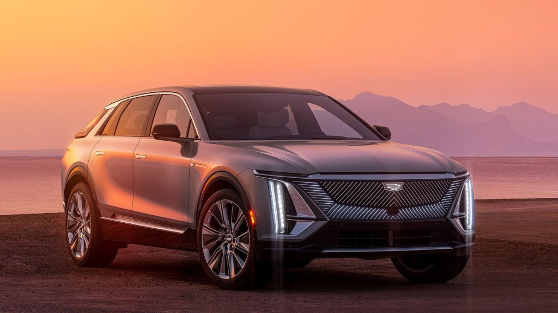 Cadillac-Lyriq Cor Cinza