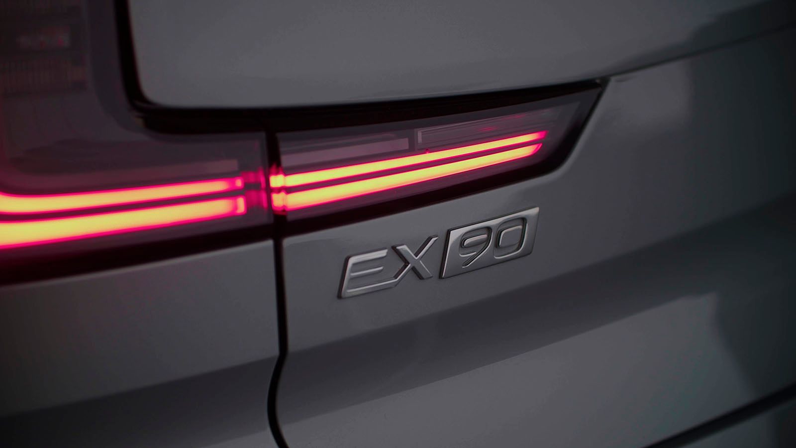 Emblema Volvo EX90