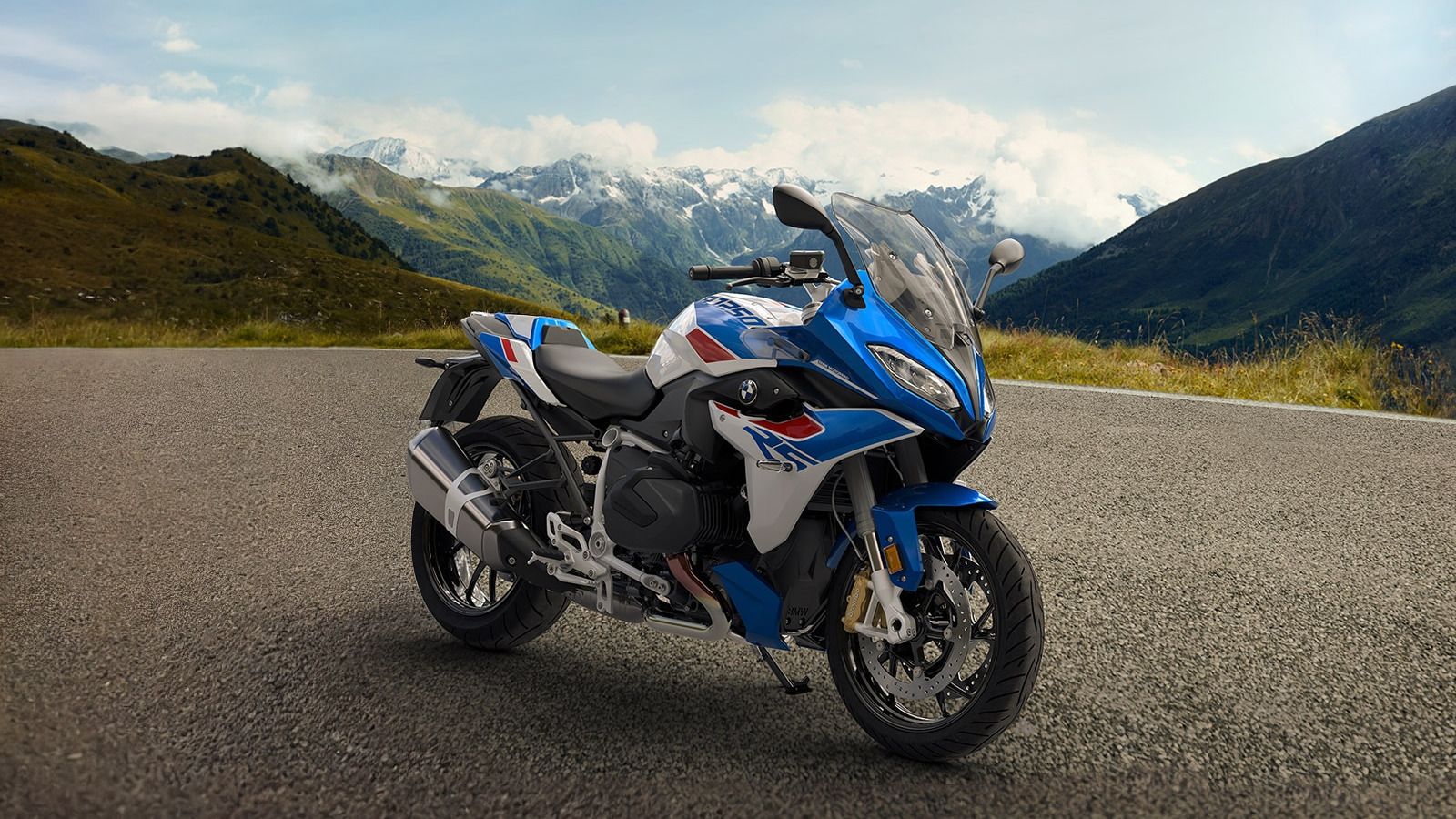 2023 BMW R 1250 RS parked at the roadside