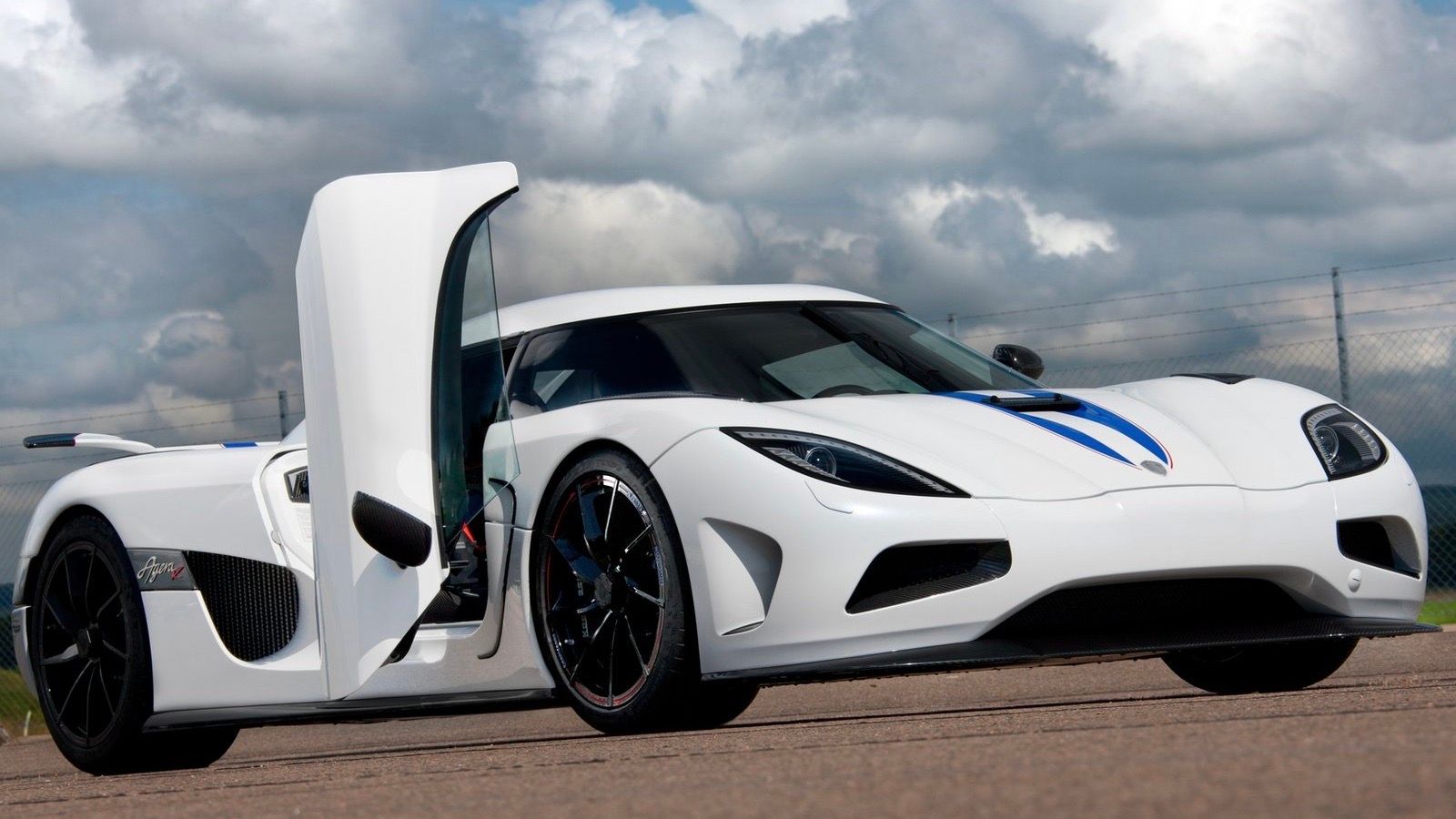 The Fastest Supercars In The World, Ranked